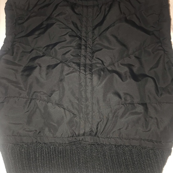 Vest - Picture 3 of 3